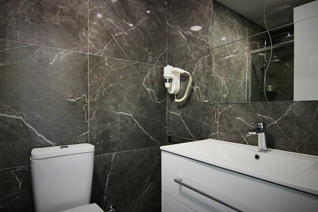Phaedrus Living: Luxury Suite Nicosia 509 Экстерьер фото